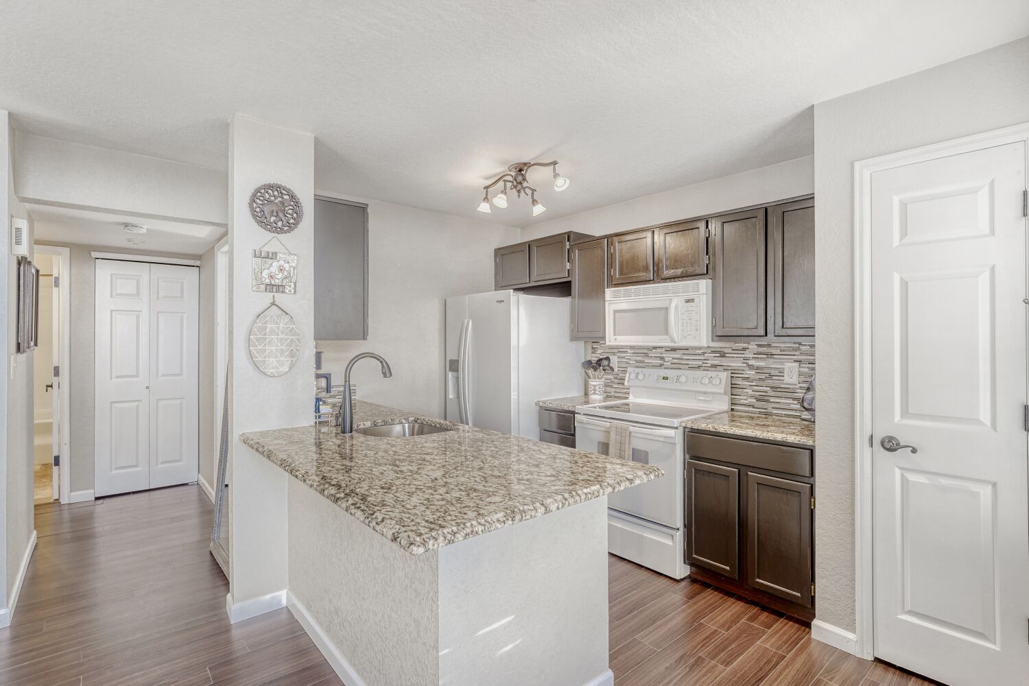 Executive rental, Denver Tech Center, furnished rental medium term furnished rental